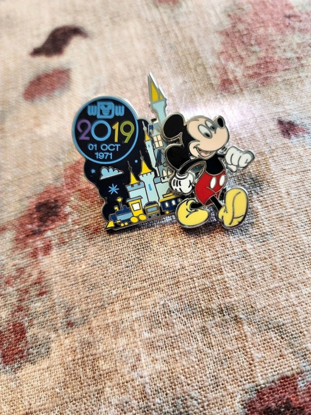 Disney World 2019 October 31 1971 Mickey Mouse pin Mickey Mouse